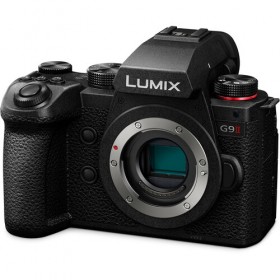 Panasonic Lumix G9 II :...